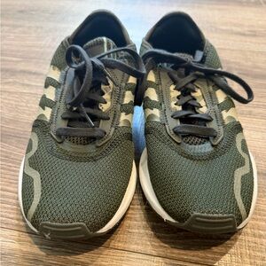 Women’s Adidas Sneakers